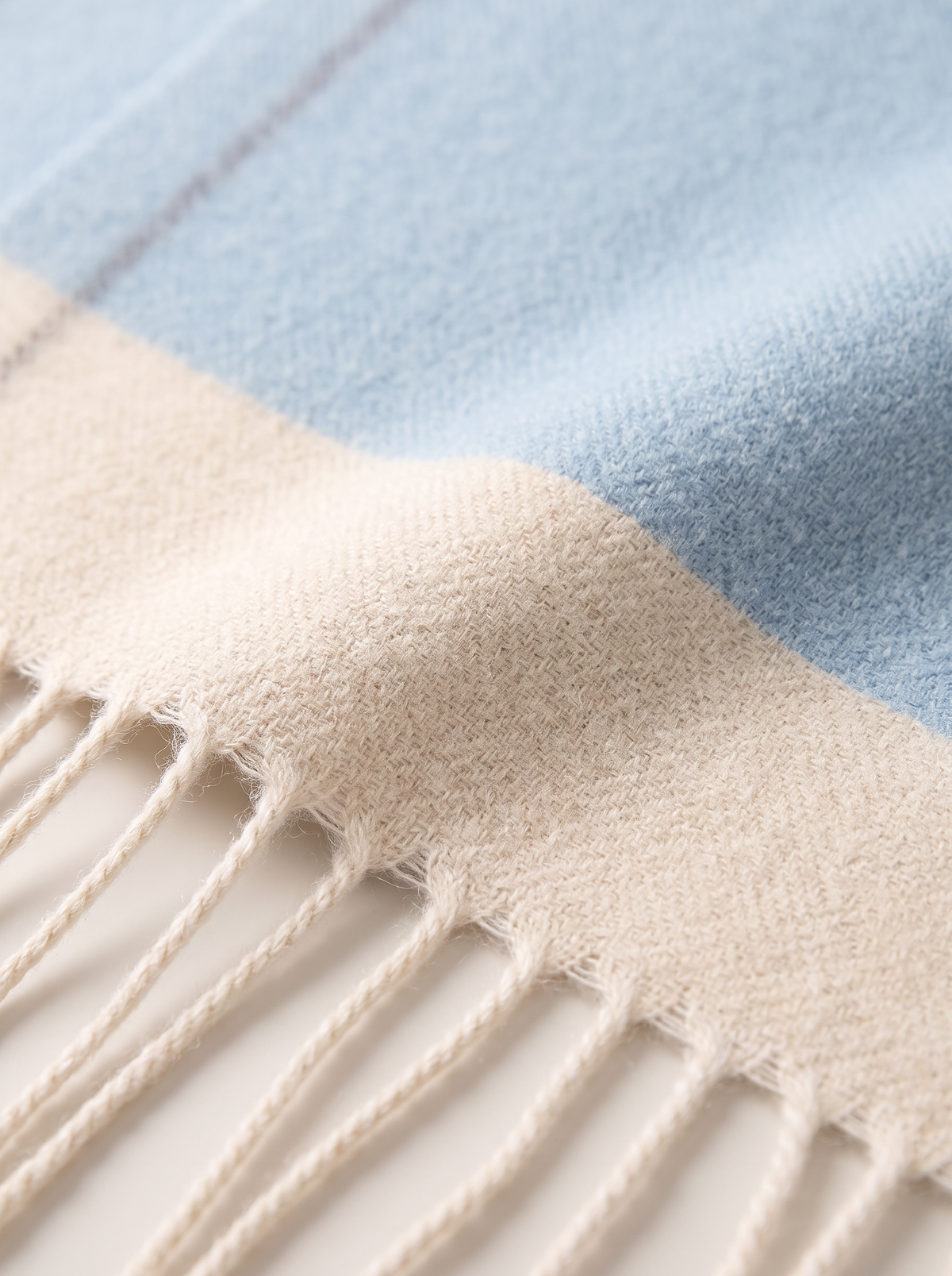 100% Australian Wool Border Scarf