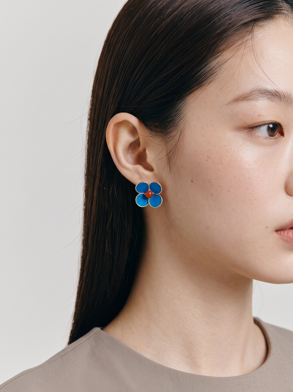 Silk Velvet Flower Stud Earrings — Handmade Ronghua Blossom