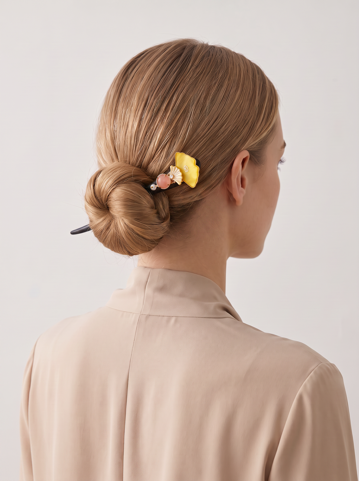 Silk Velvet Ginkgo-Leaf Ebony Hairpin — Handmade Ronghua
