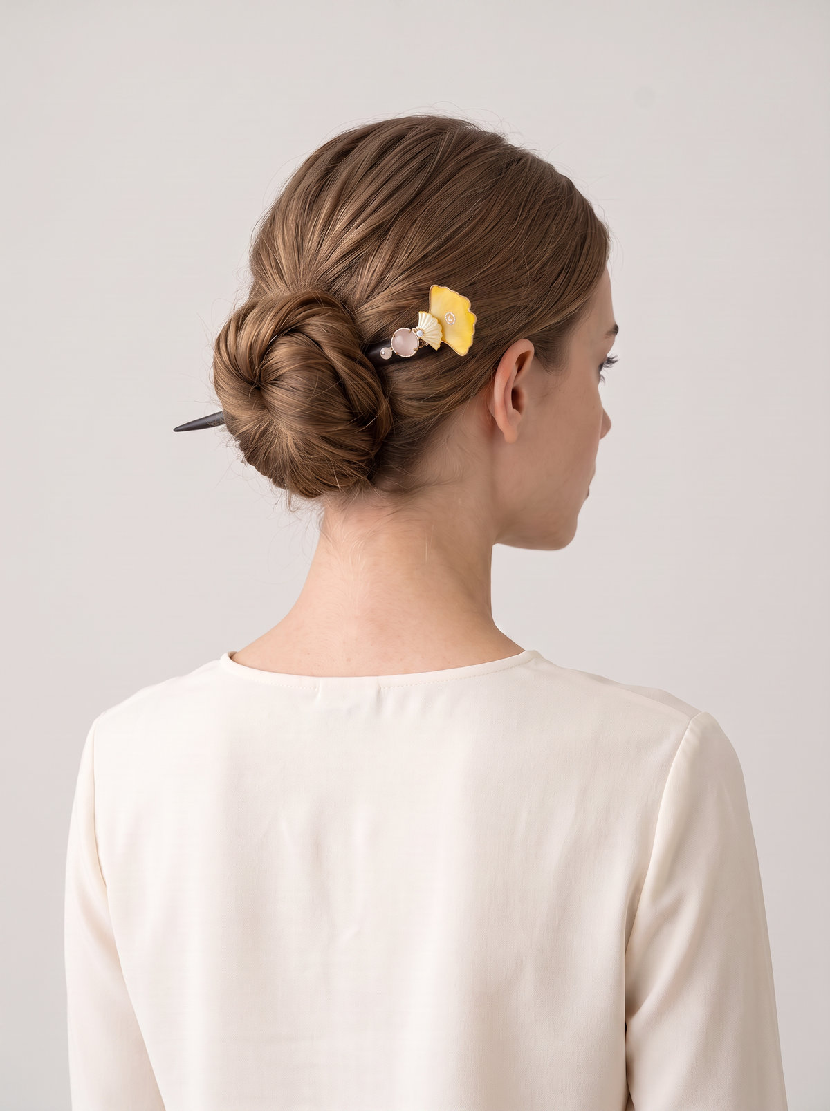 Silk Velvet Ginkgo-Leaf Ebony Hairpin — Handmade Ronghua