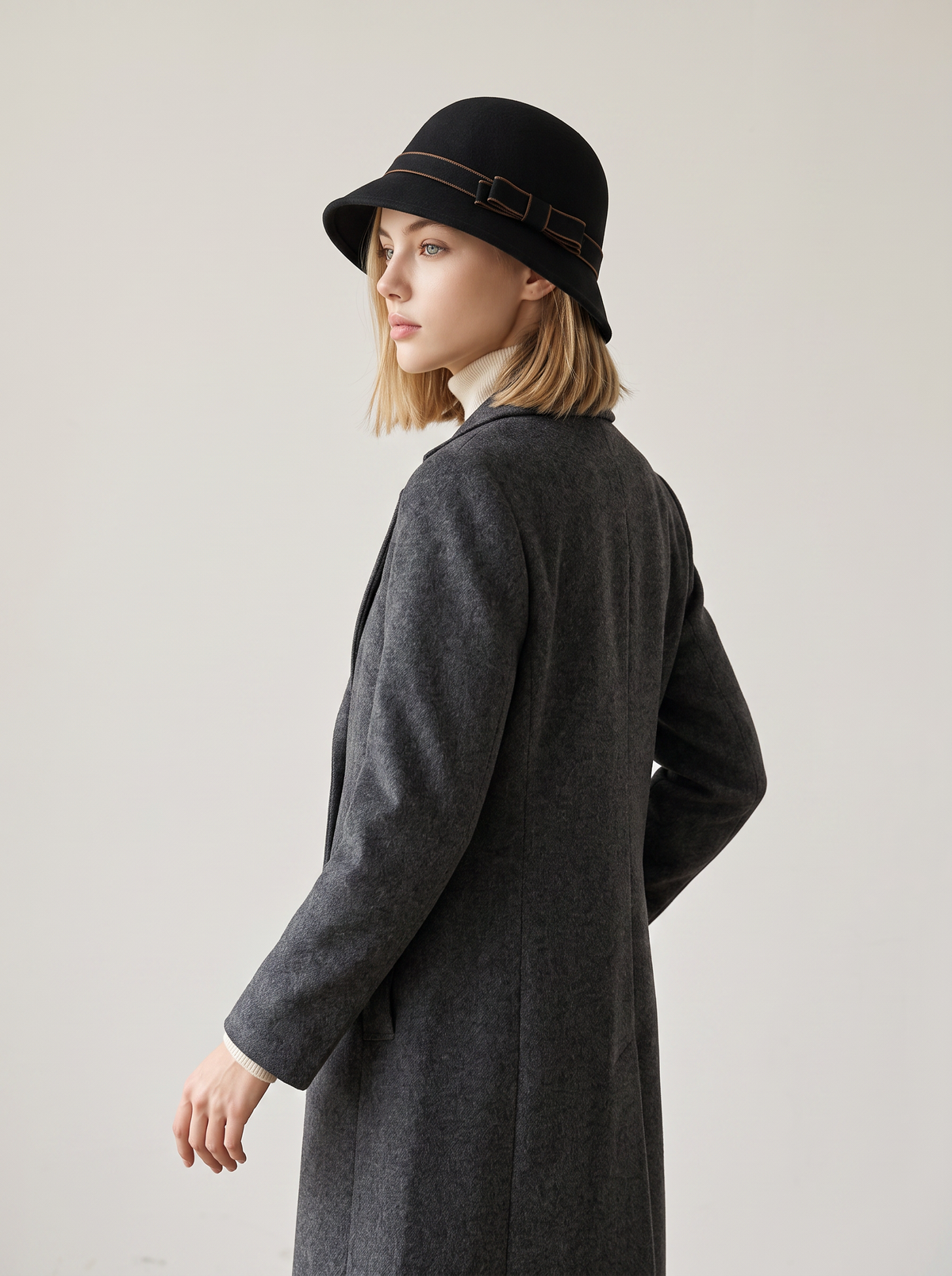 Two-Tone Bow Wool Bucket Hat